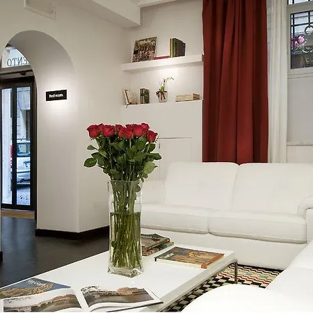Rinascimento - Gruppo Trevi 4* Рим
